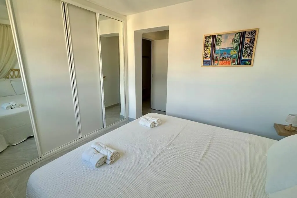 Pura Vida King-Size Bed Sea And Mountain View Apartment Бенальмадена 0*,  Испания