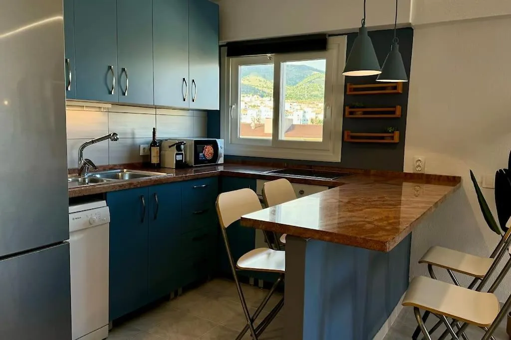 Pura Vida King-Size Bed Sea And Mountain View Apartment Бенальмадена