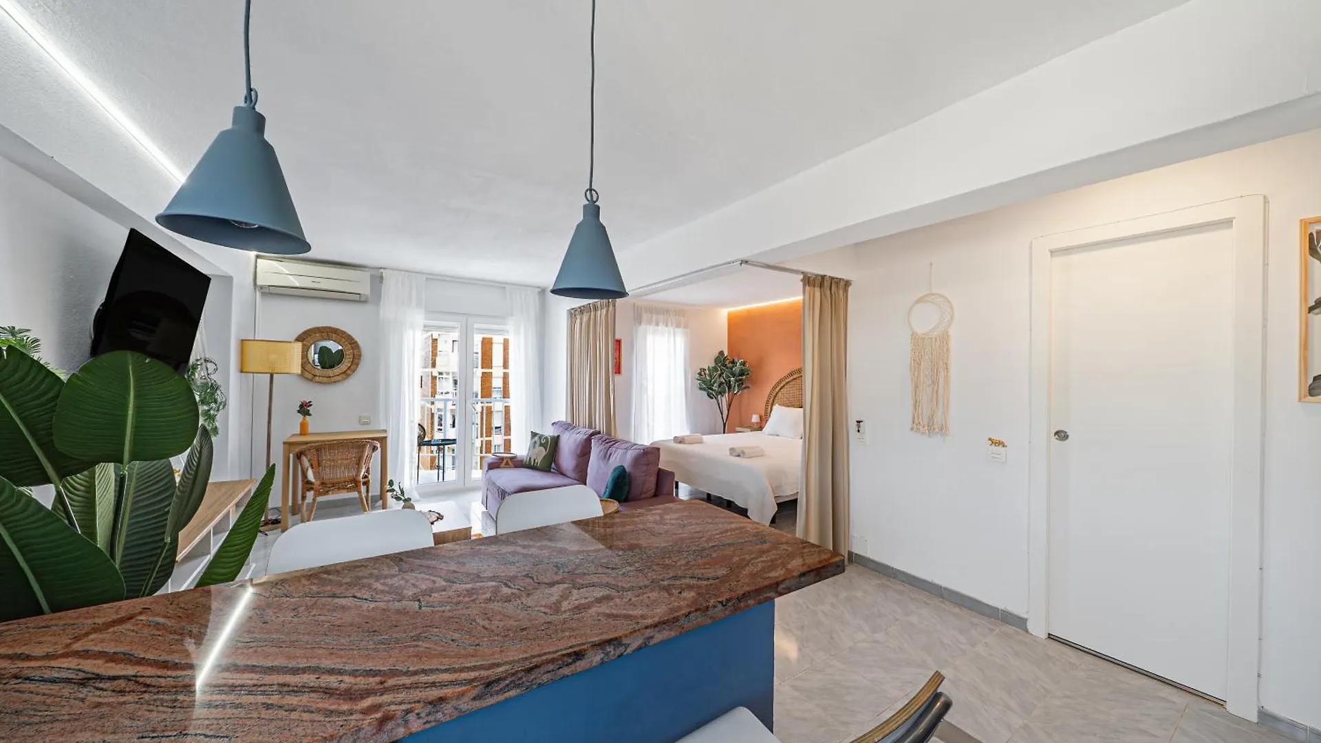Pura Vida King-Size Bed Sea And Mountain View Apartment Бенальмадена